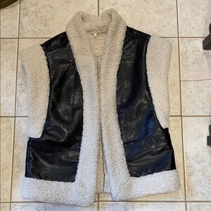 Elegant Black and Cream Shearling Vest